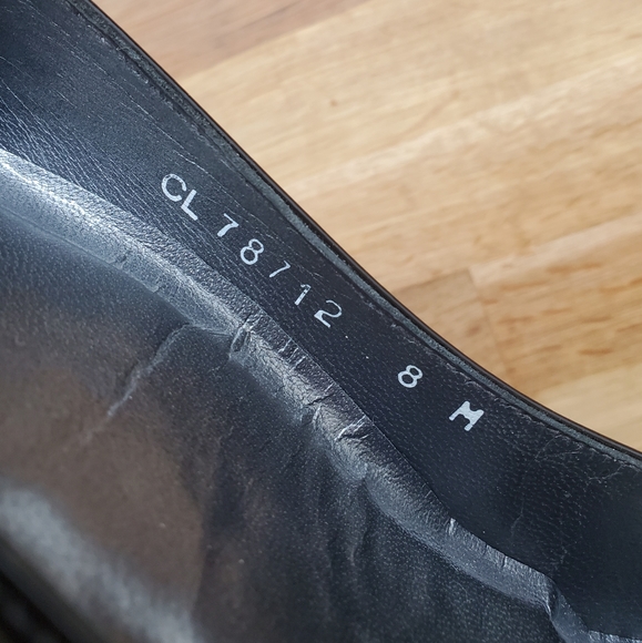 CLASSIC Stuart Weitzman Pumps - Picture 2 of 6